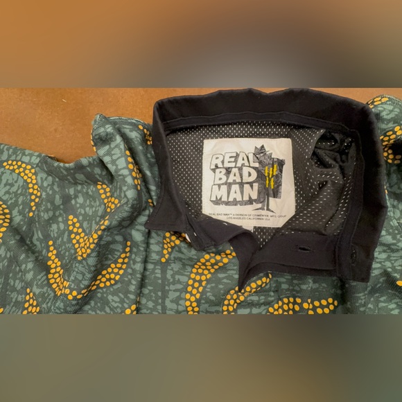 Green and Yellow Long Sleeve Tee - Picture 3 of 8